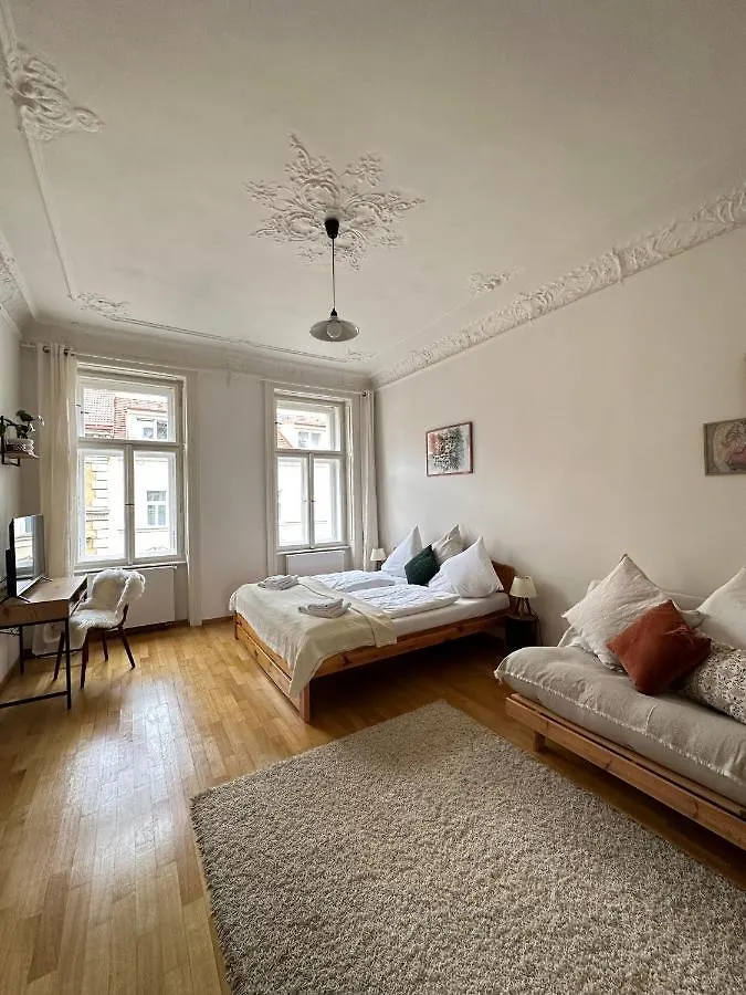Apartment 3Bdr Bohemian Style Central Flat With Balcony Prague Czech Republic
